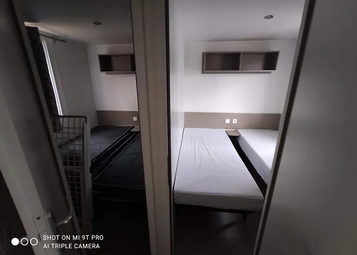 Mobilehome 8 Personnes Avec Clim Situe Aux Sables Du Midi