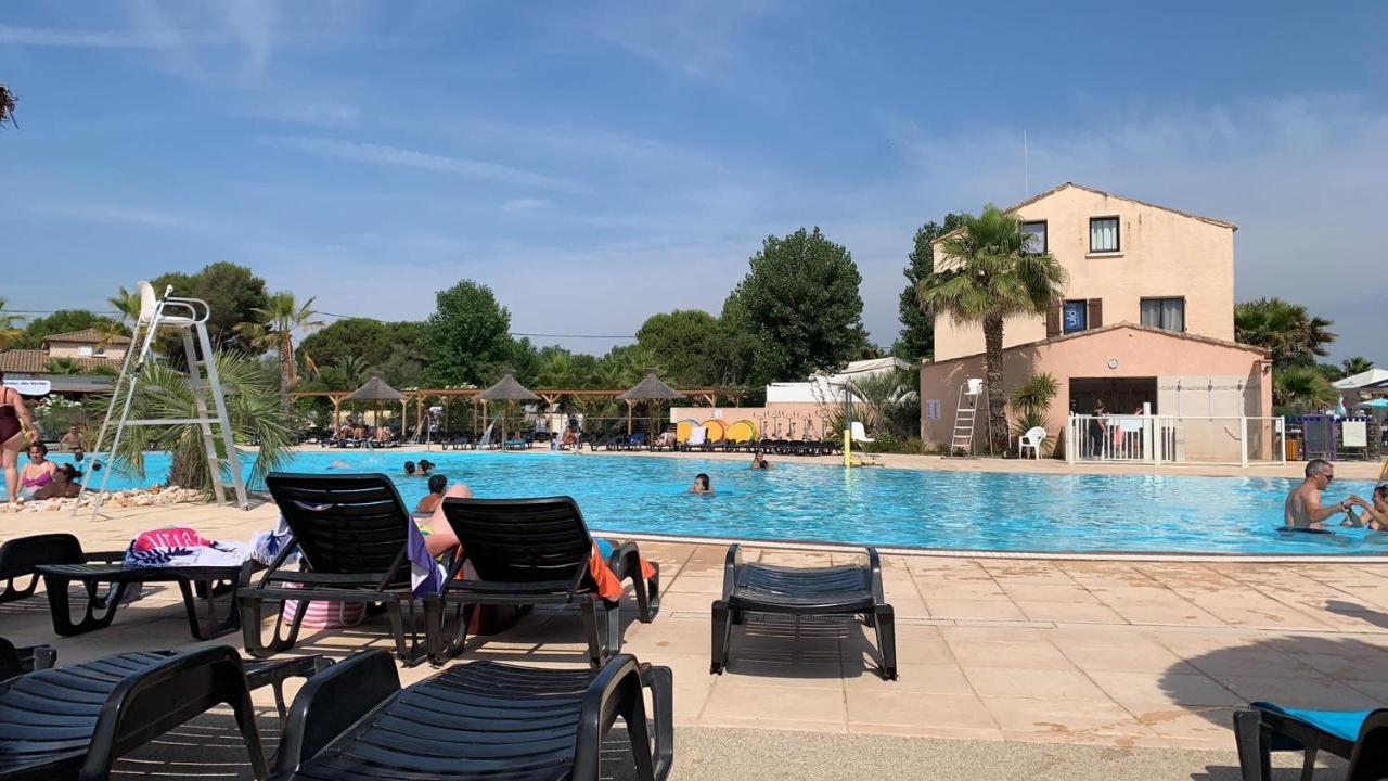 Mobilehome 8 Personnes Avec Clim Situe Aux Sables Du Midi Campsite