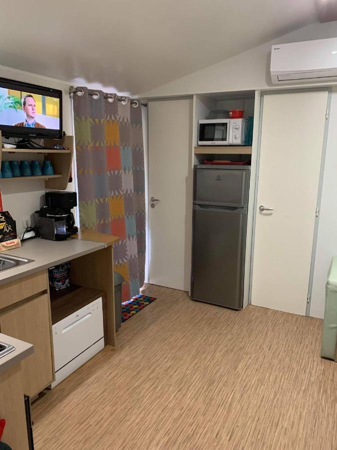 Mobilehome 8 Personnes Avec Clim Situe Aux Sables Du Midi