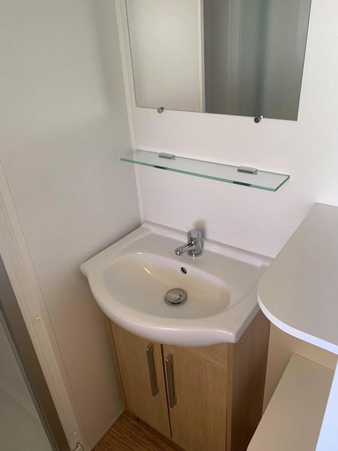 Mobilehome 8 Personnes Avec Clim Situe Aux Sables Du Midi 4*